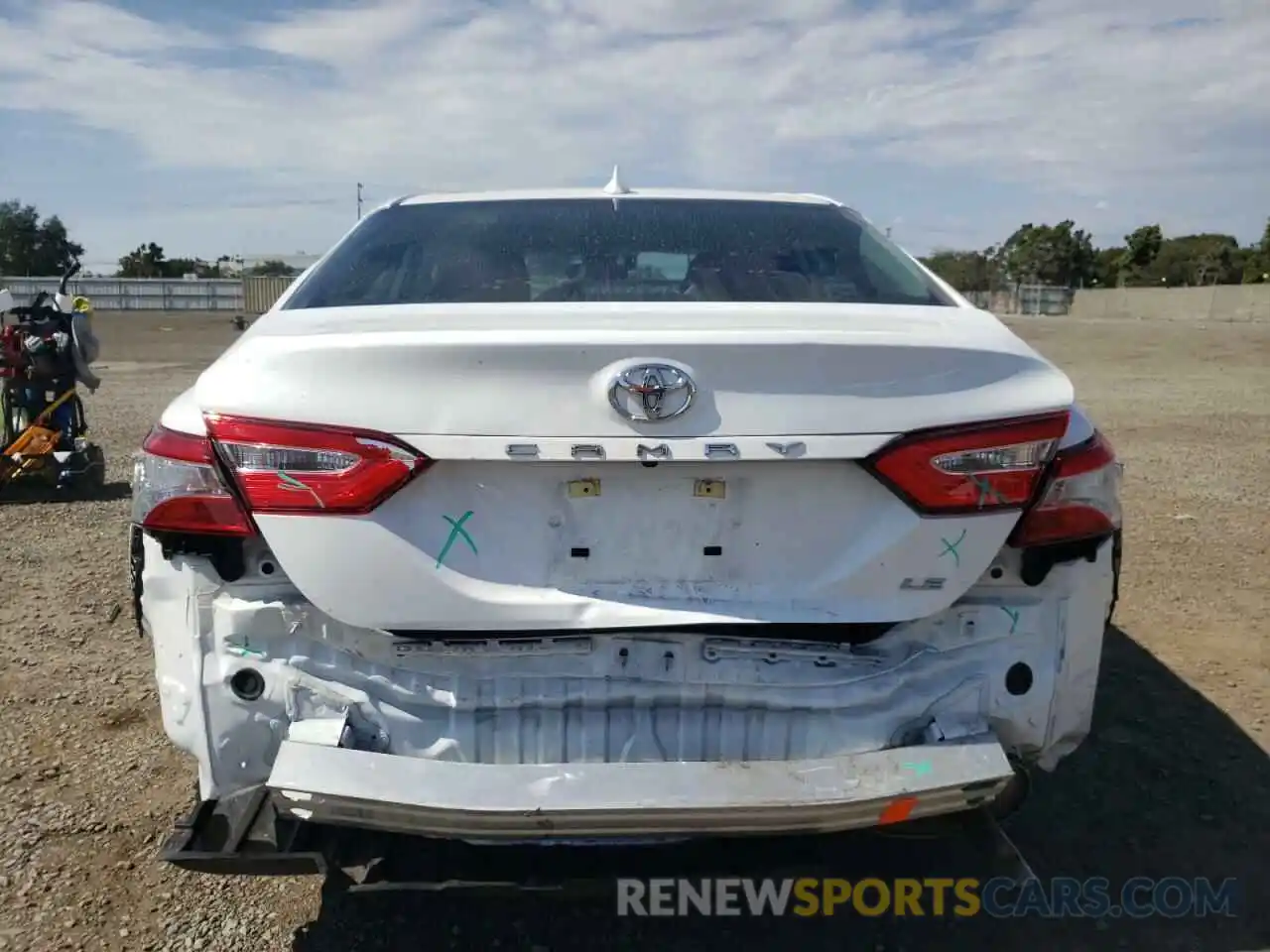 9 Photograph of a damaged car 4T1B11HK5KU825931 TOYOTA CAMRY 2019