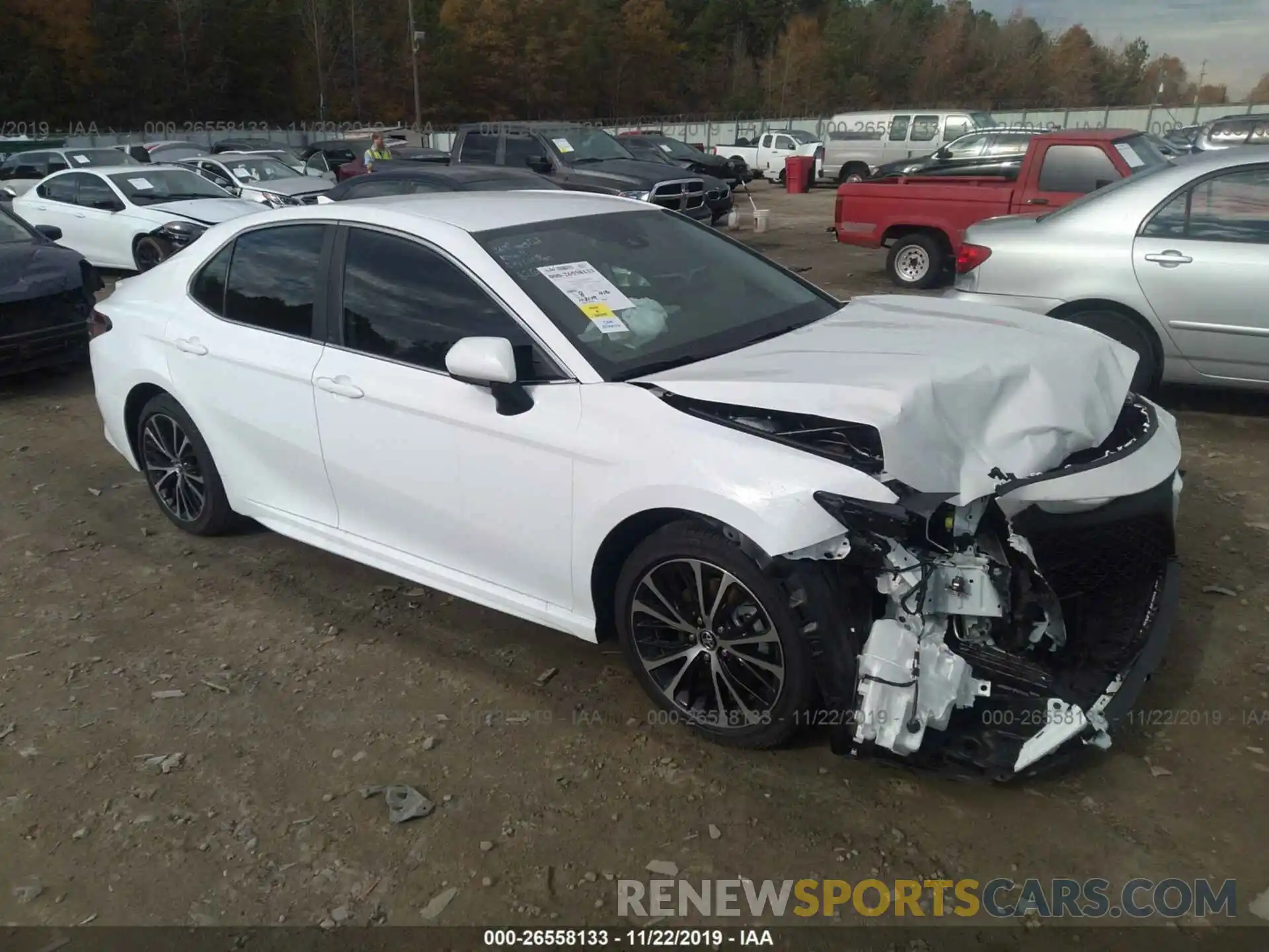 1 Photograph of a damaged car 4T1B11HK5KU826187 TOYOTA CAMRY 2019