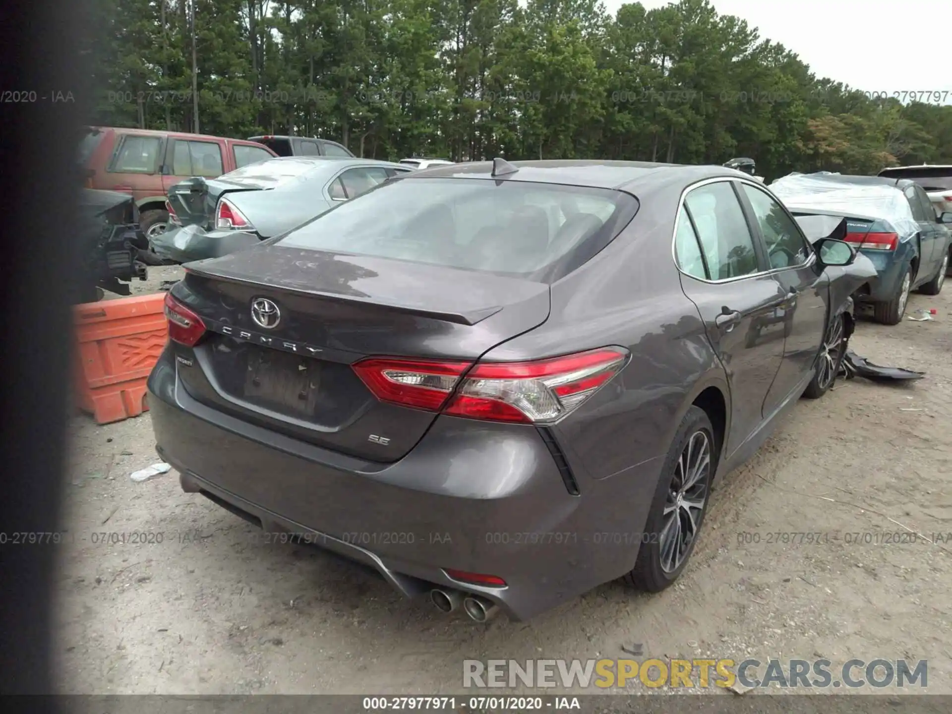 4 Photograph of a damaged car 4T1B11HK5KU827498 TOYOTA CAMRY 2019