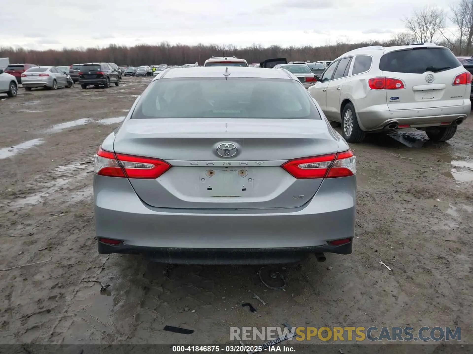 16 Photograph of a damaged car 4T1B11HK5KU833544 TOYOTA CAMRY 2019