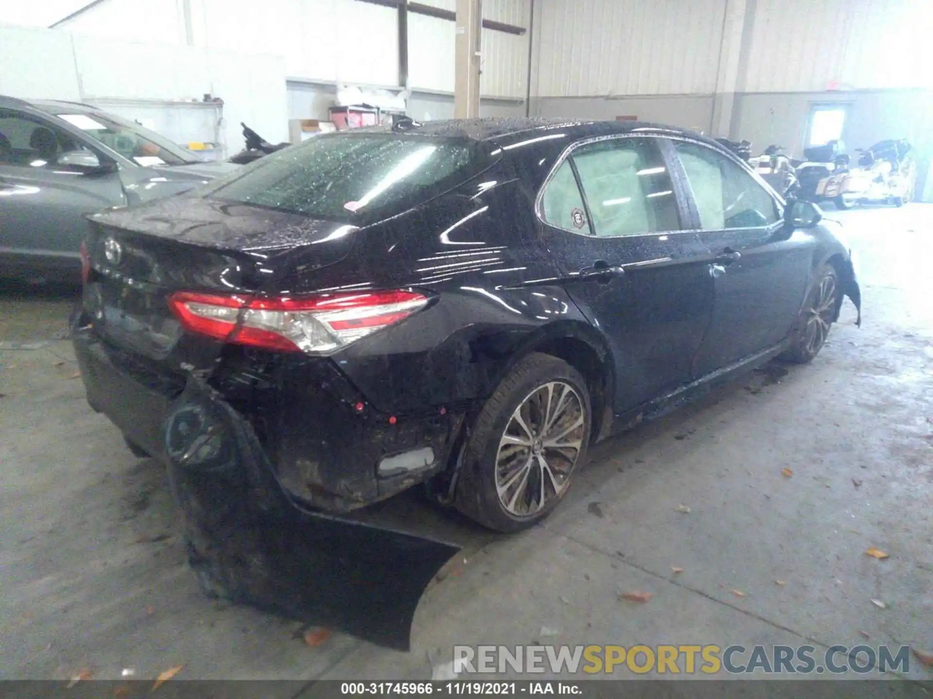 4 Photograph of a damaged car 4T1B11HK5KU835813 TOYOTA CAMRY 2019