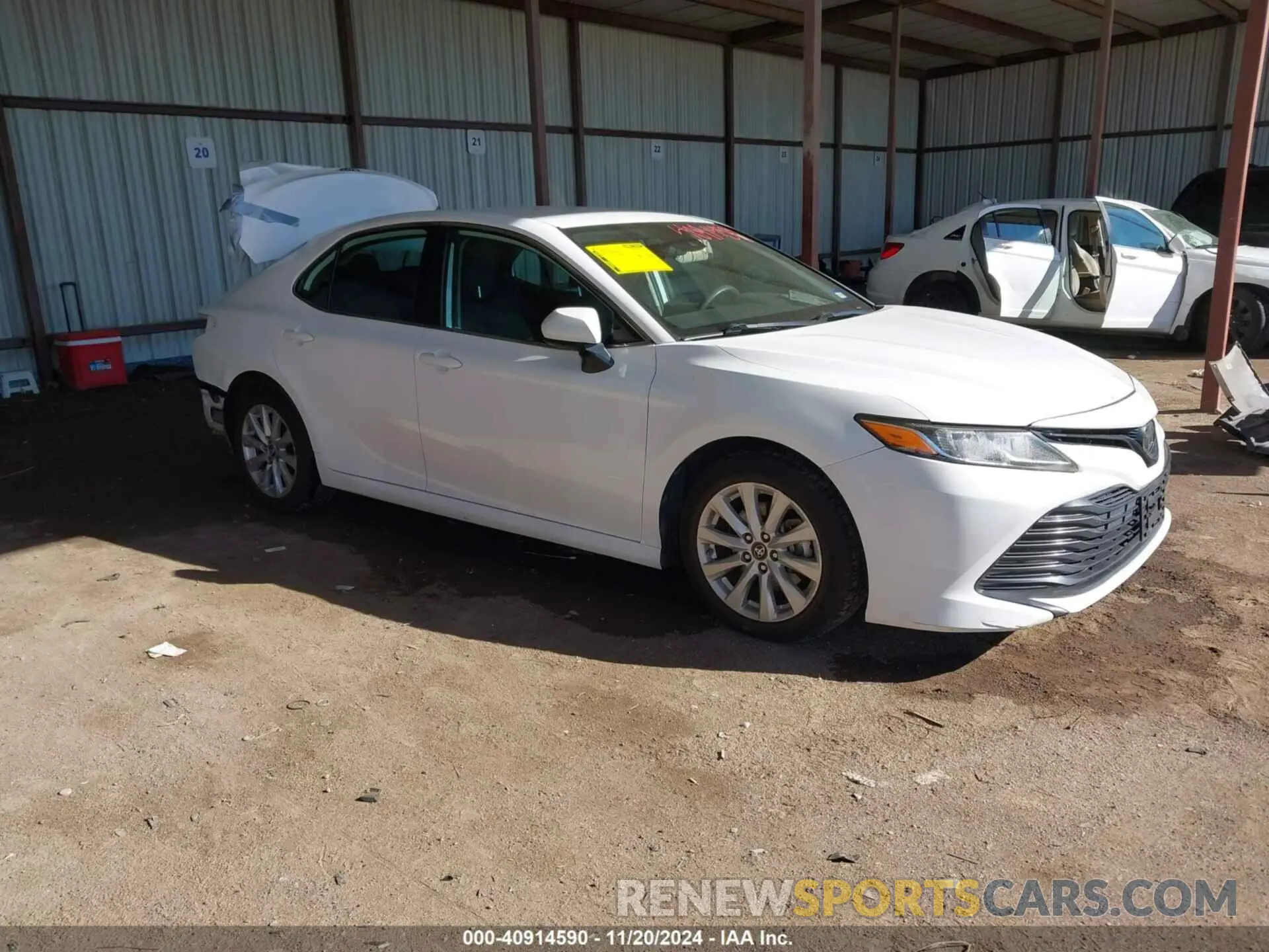 1 Photograph of a damaged car 4T1B11HK5KU837710 TOYOTA CAMRY 2019