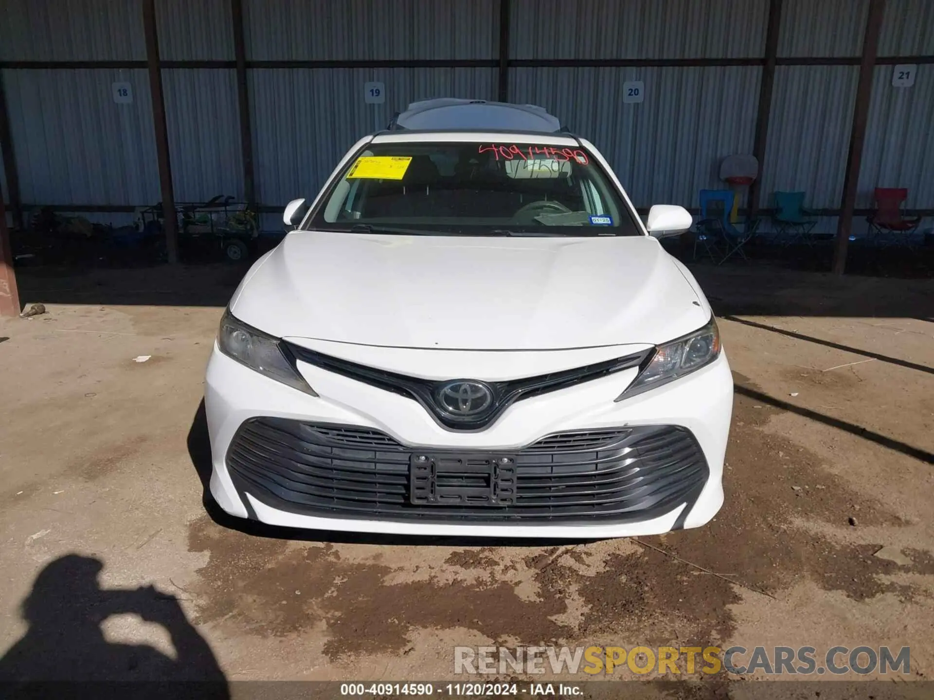 12 Photograph of a damaged car 4T1B11HK5KU837710 TOYOTA CAMRY 2019