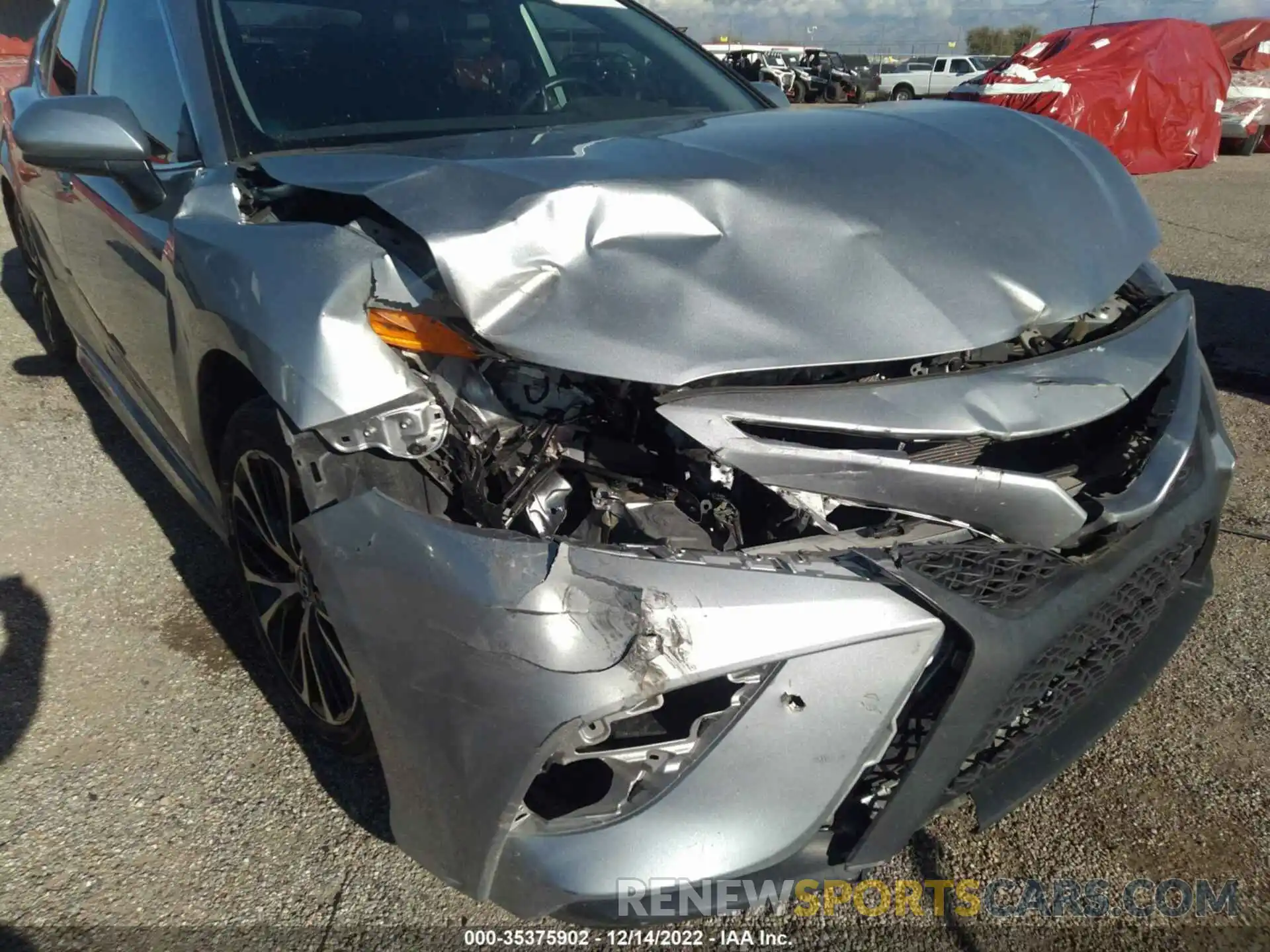 6 Photograph of a damaged car 4T1B11HK5KU840476 TOYOTA CAMRY 2019