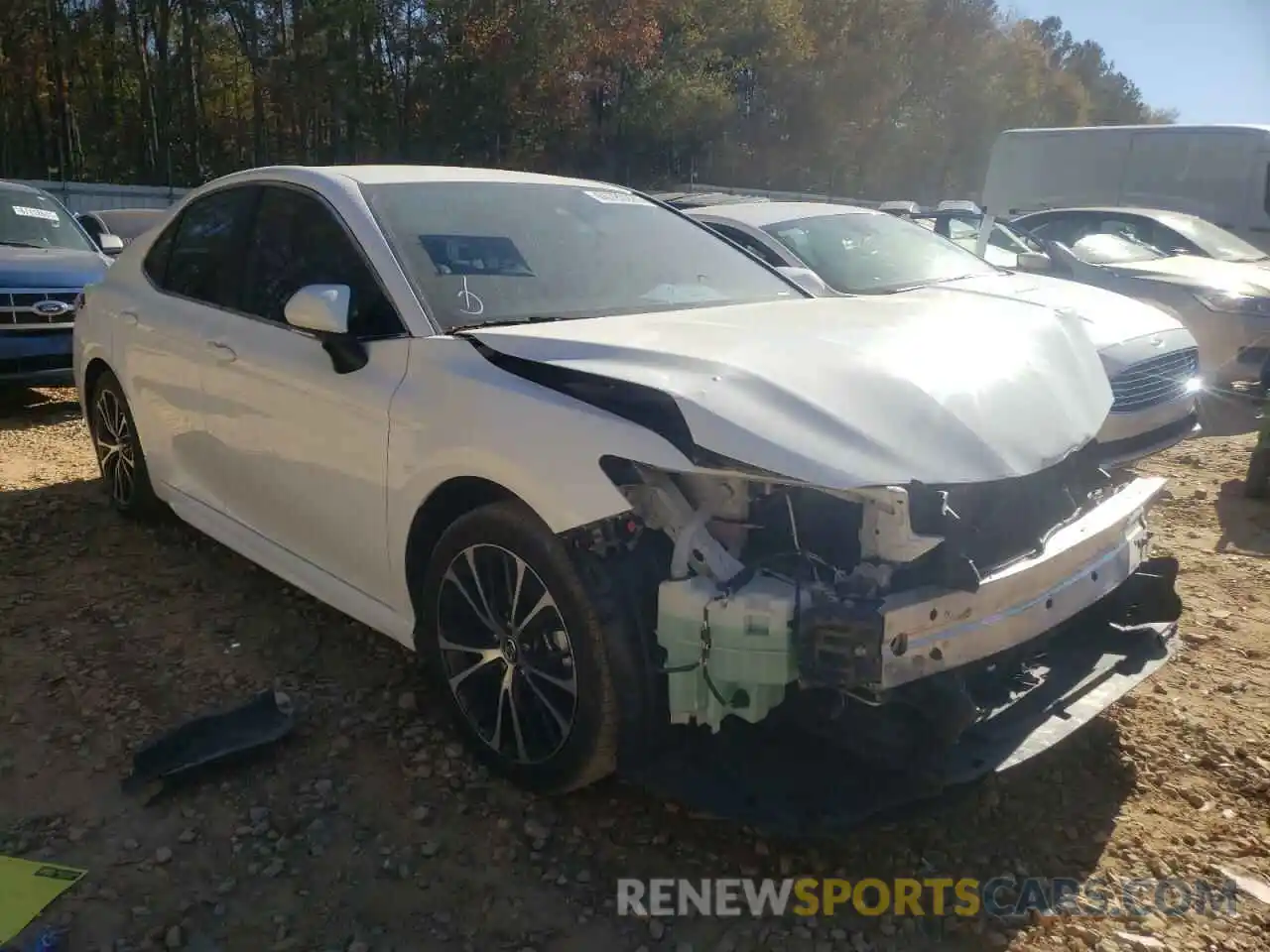 1 Photograph of a damaged car 4T1B11HK5KU840929 TOYOTA CAMRY 2019