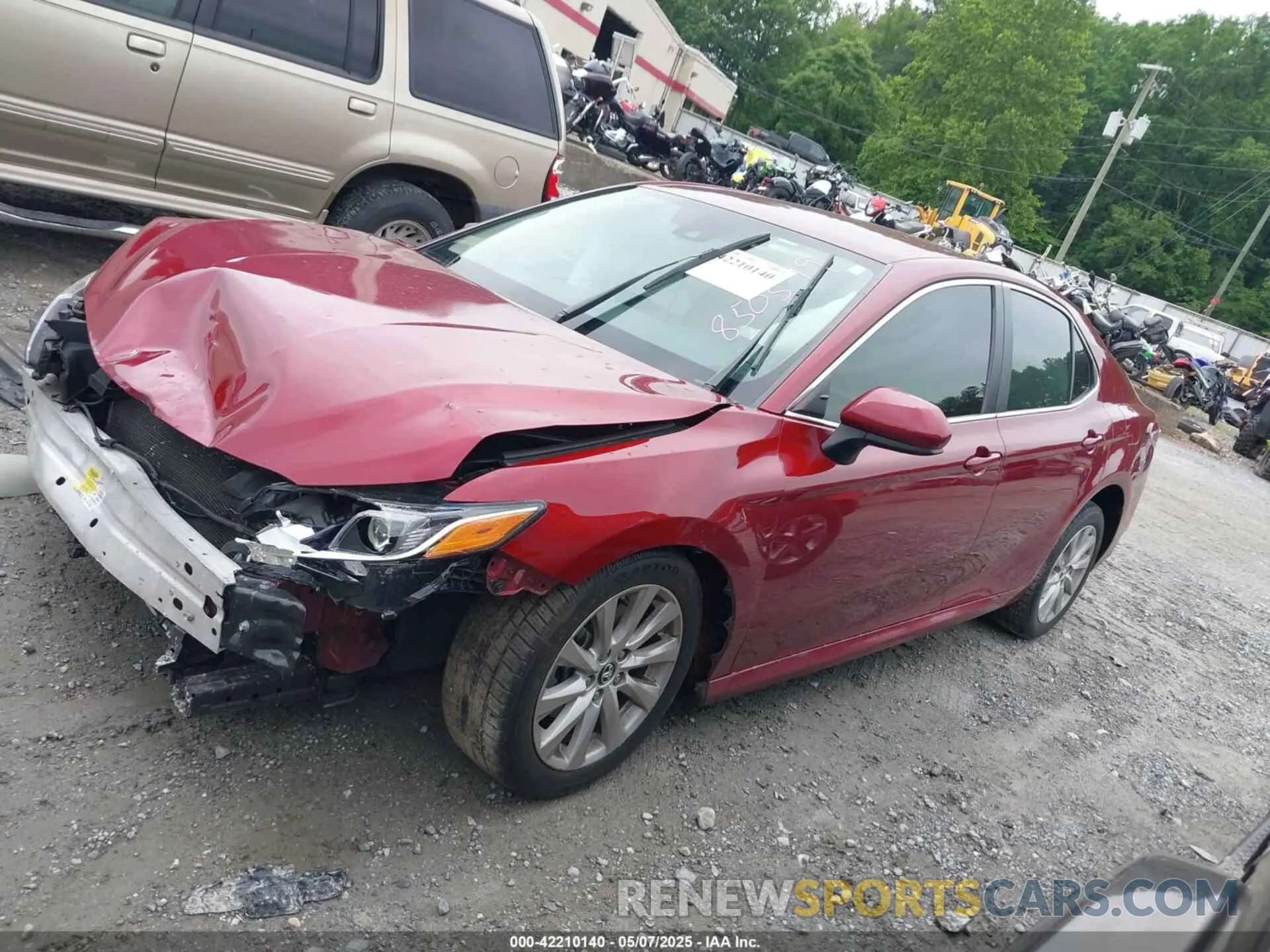14 Photograph of a damaged car 4T1B11HK5KU850599 TOYOTA CAMRY 2019