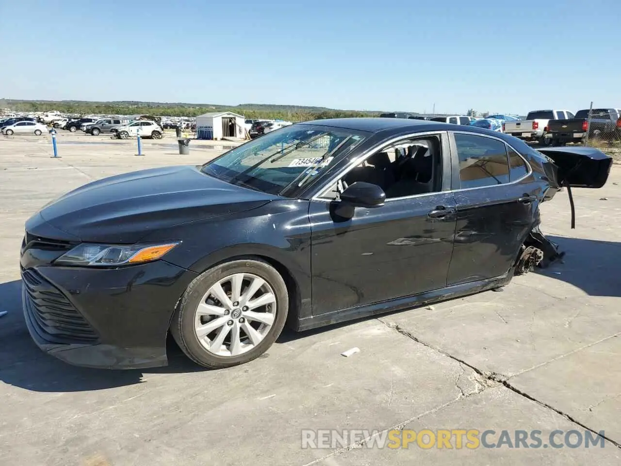 1 Photograph of a damaged car 4T1B11HK5KU850733 TOYOTA CAMRY 2019