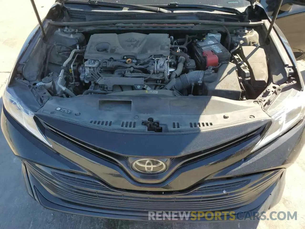 11 Photograph of a damaged car 4T1B11HK5KU850733 TOYOTA CAMRY 2019
