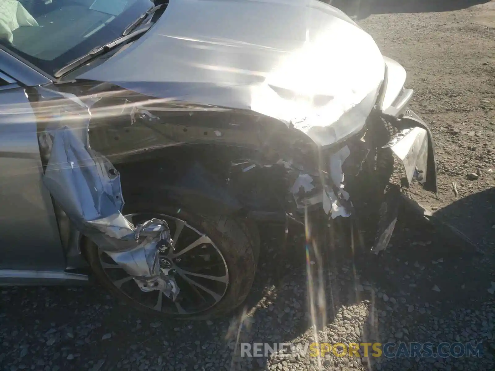 9 Photograph of a damaged car 4T1B11HK5KU851039 TOYOTA CAMRY 2019