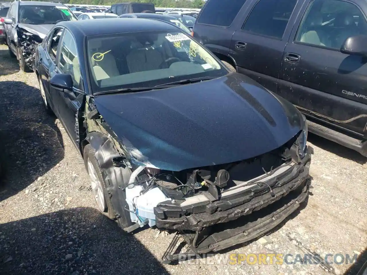 1 Photograph of a damaged car 4T1B11HK5KU852451 TOYOTA CAMRY 2019