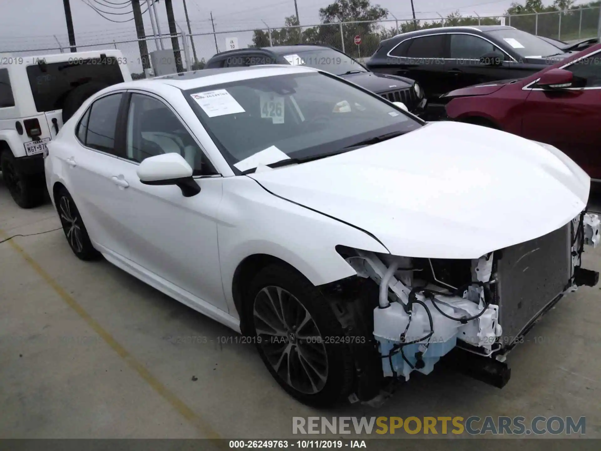 1 Photograph of a damaged car 4T1B11HK6KU160232 TOYOTA CAMRY 2019