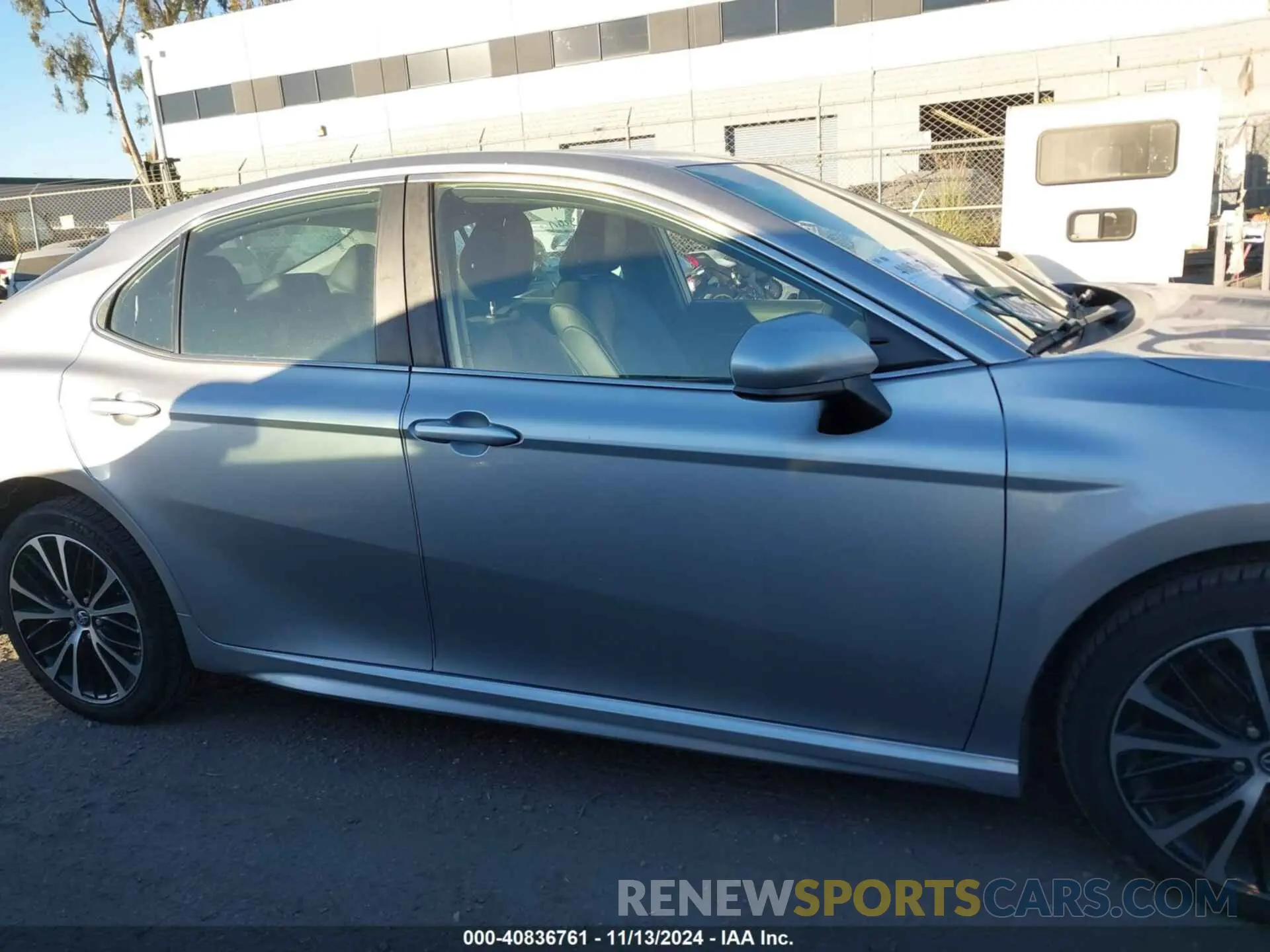 13 Photograph of a damaged car 4T1B11HK6KU164958 TOYOTA CAMRY 2019