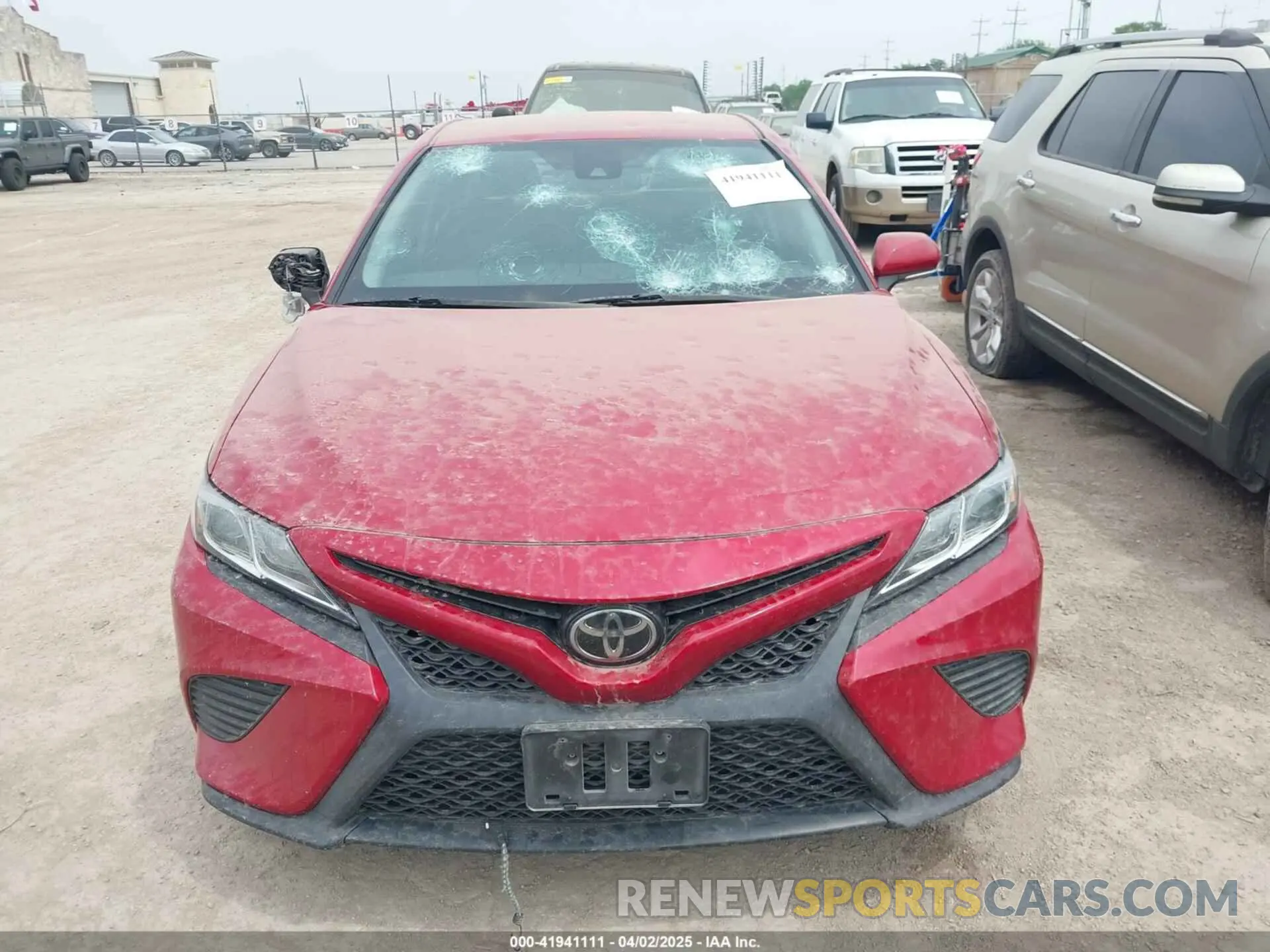 12 Photograph of a damaged car 4T1B11HK6KU169187 TOYOTA CAMRY 2019
