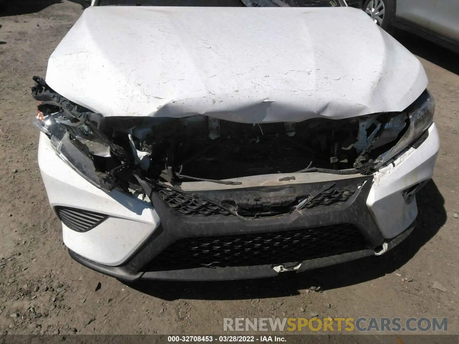 6 Photograph of a damaged car 4T1B11HK6KU174440 TOYOTA CAMRY 2019