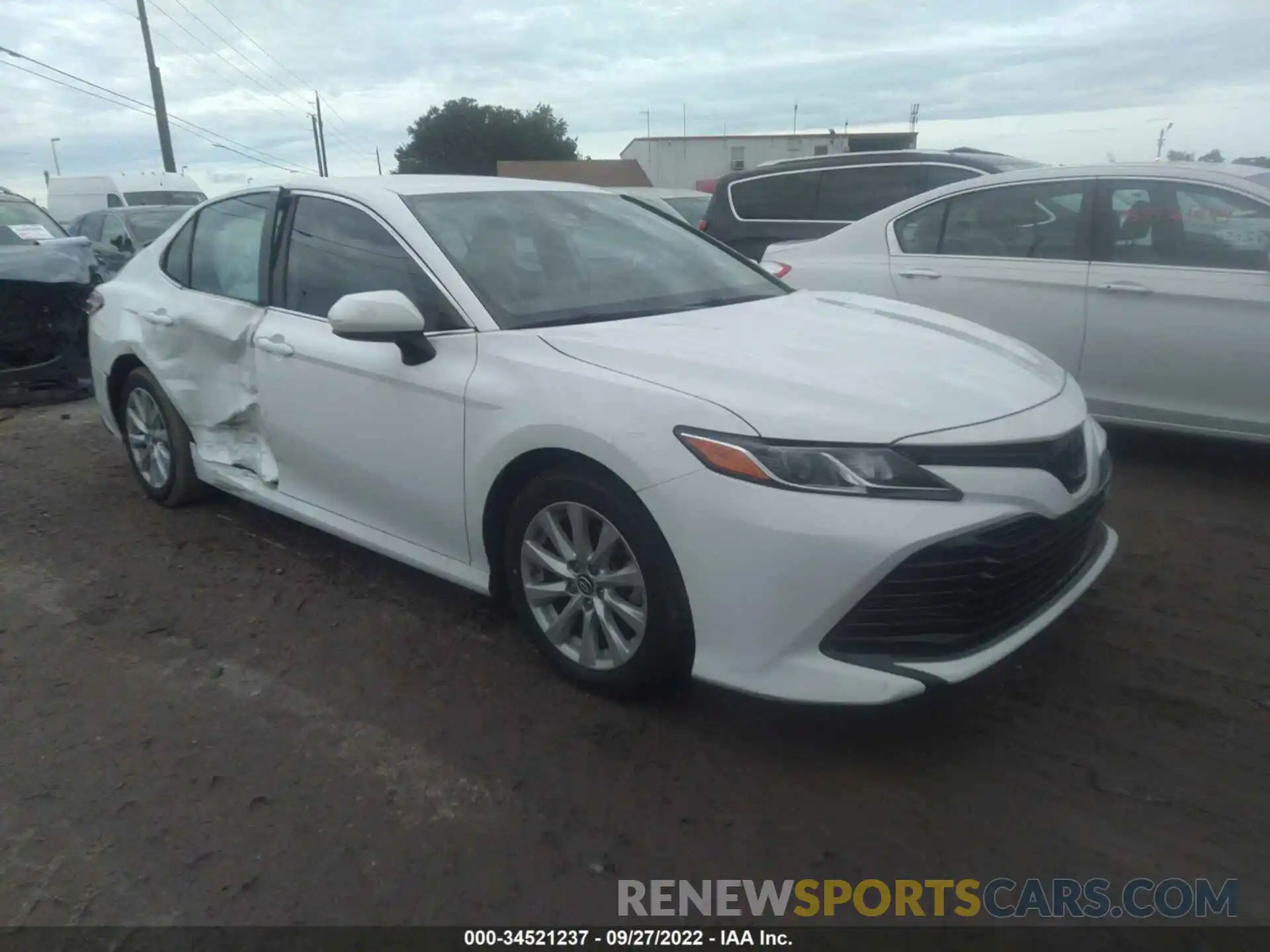 1 Photograph of a damaged car 4T1B11HK6KU178570 TOYOTA CAMRY 2019