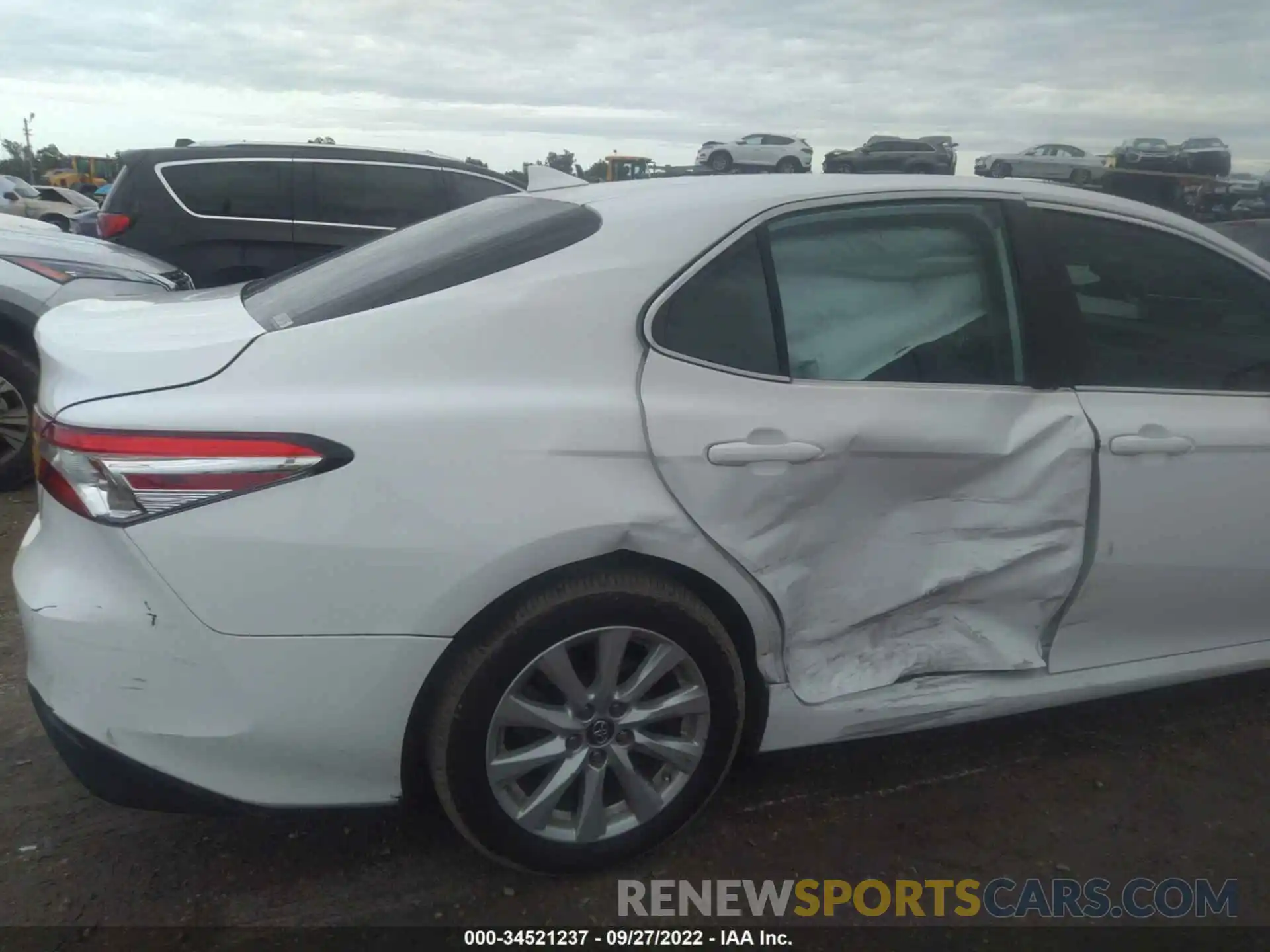 6 Photograph of a damaged car 4T1B11HK6KU178570 TOYOTA CAMRY 2019