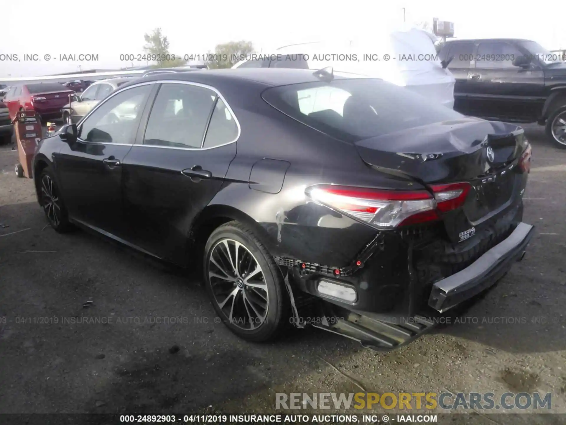 3 Photograph of a damaged car 4T1B11HK6KU184207 TOYOTA CAMRY 2019