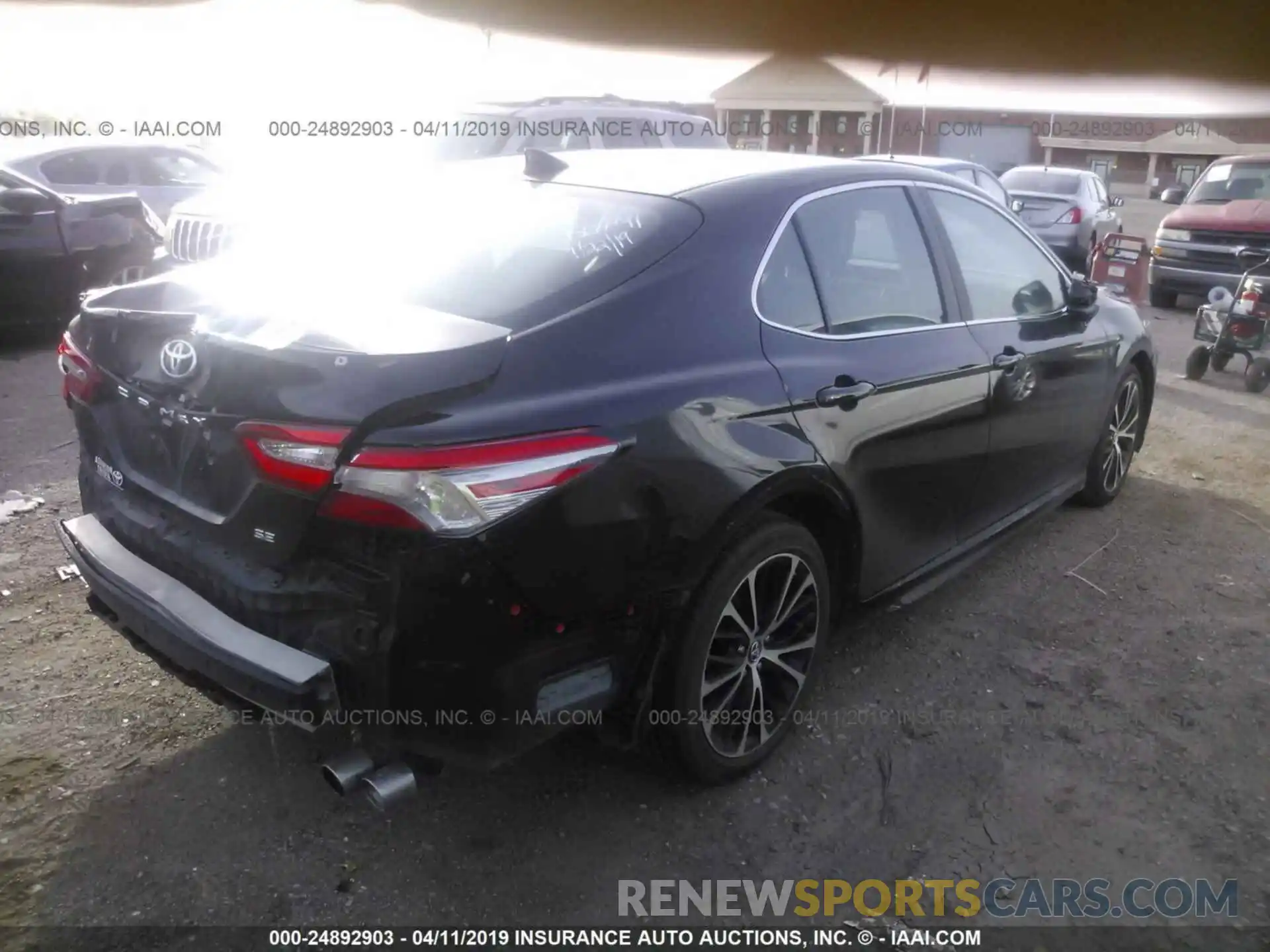 4 Photograph of a damaged car 4T1B11HK6KU184207 TOYOTA CAMRY 2019