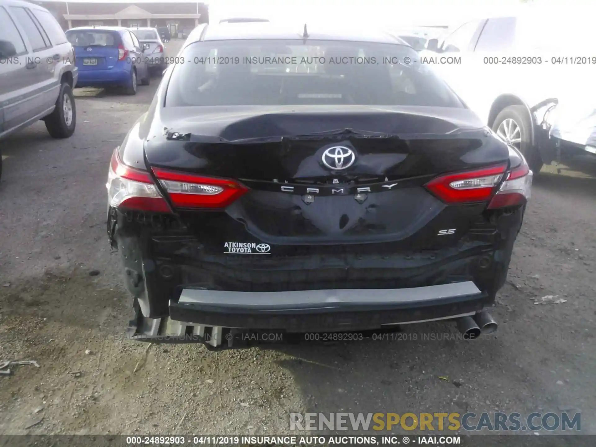 6 Photograph of a damaged car 4T1B11HK6KU184207 TOYOTA CAMRY 2019