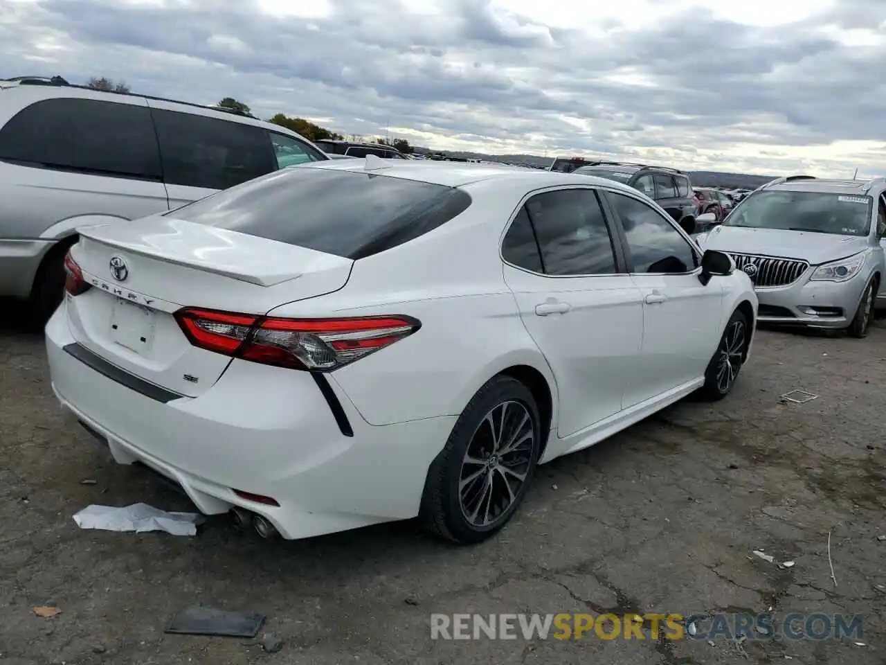 4 Photograph of a damaged car 4T1B11HK6KU184529 TOYOTA CAMRY 2019