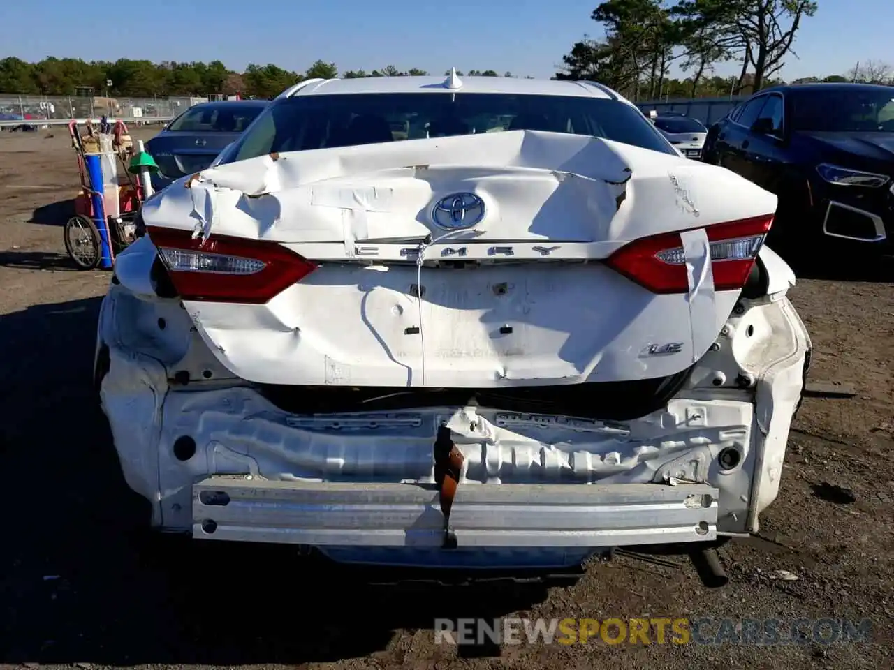 6 Photograph of a damaged car 4T1B11HK6KU189469 TOYOTA CAMRY 2019