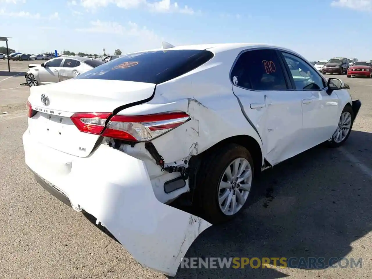 4 Photograph of a damaged car 4T1B11HK6KU196051 TOYOTA CAMRY 2019