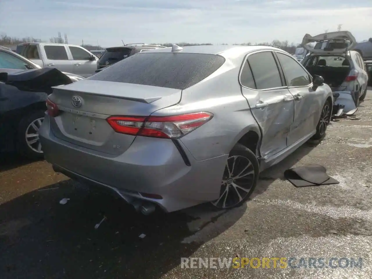 4 Photograph of a damaged car 4T1B11HK6KU197149 TOYOTA CAMRY 2019