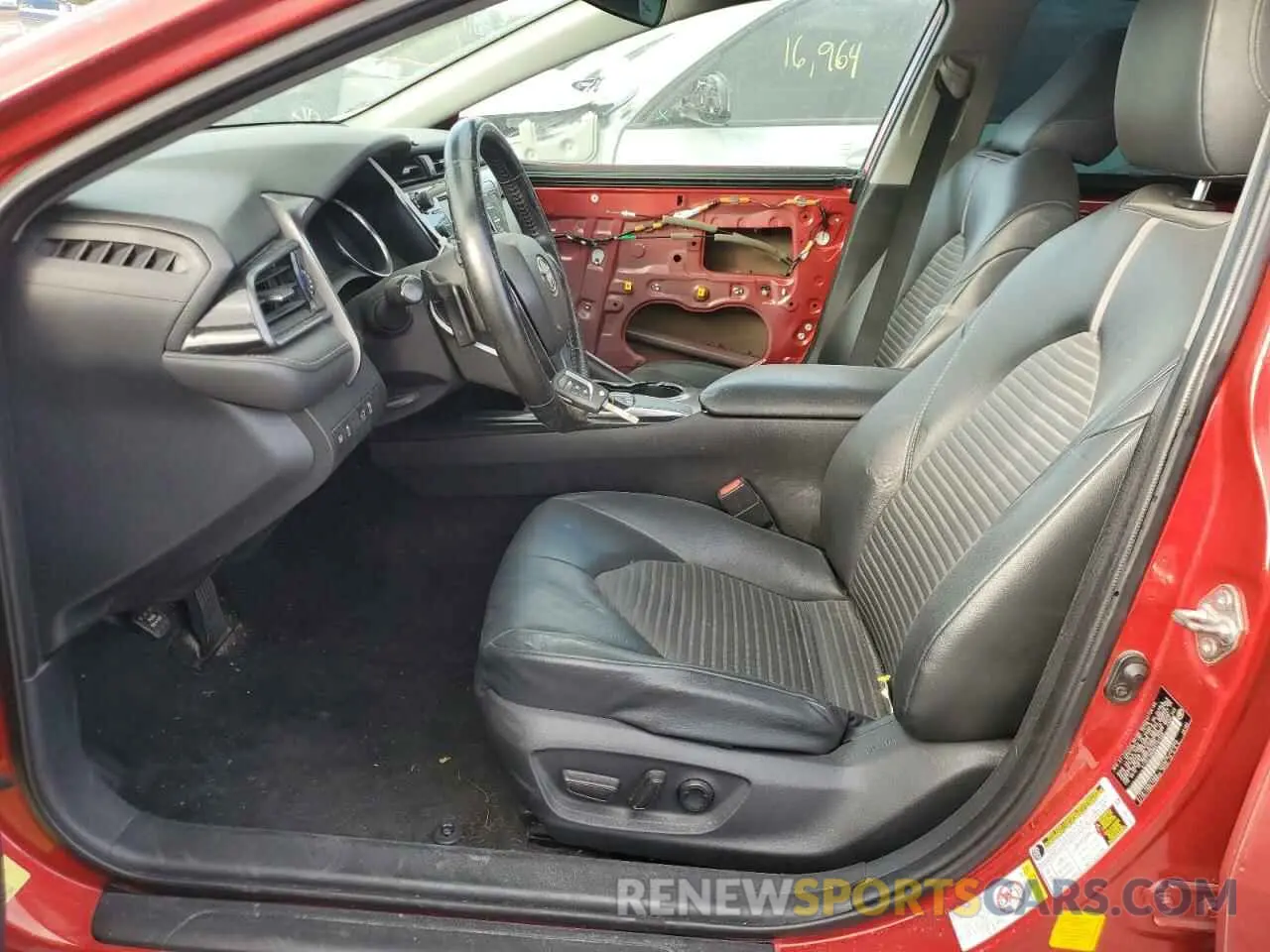 7 Photograph of a damaged car 4T1B11HK6KU197426 TOYOTA CAMRY 2019