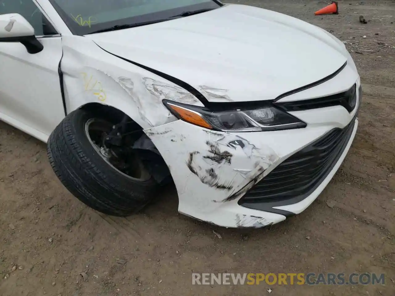 9 Photograph of a damaged car 4T1B11HK6KU197670 TOYOTA CAMRY 2019