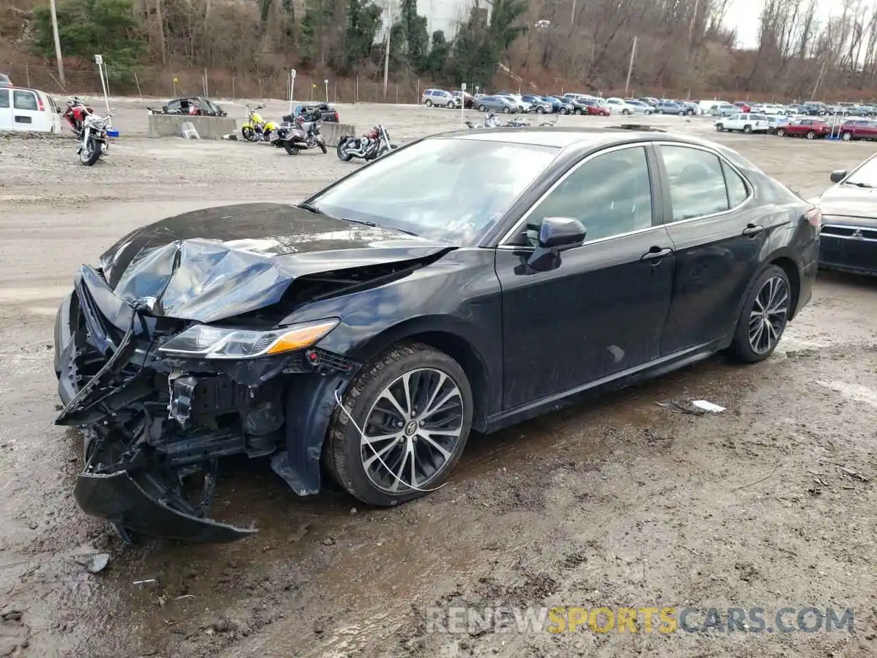 1 Photograph of a damaged car 4T1B11HK6KU198320 TOYOTA CAMRY 2019