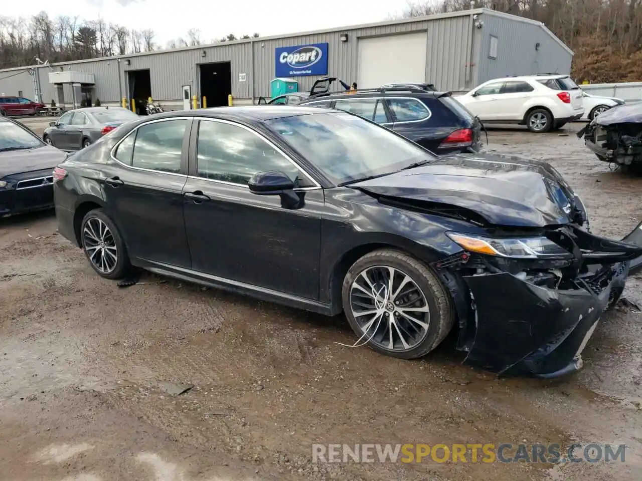 4 Photograph of a damaged car 4T1B11HK6KU198320 TOYOTA CAMRY 2019