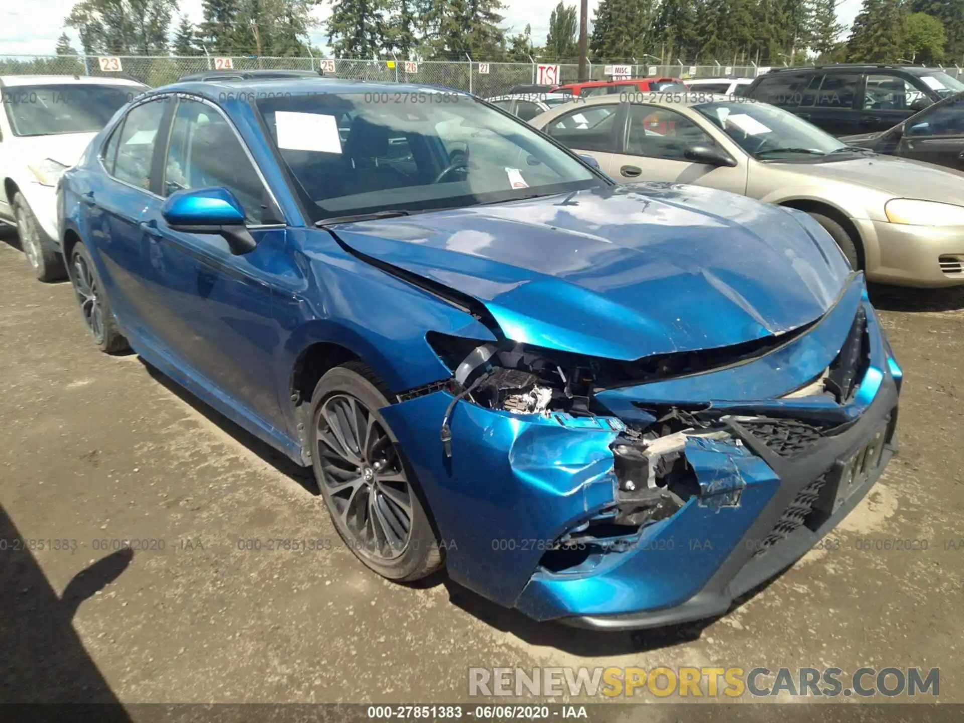 1 Photograph of a damaged car 4T1B11HK6KU202950 TOYOTA CAMRY 2019