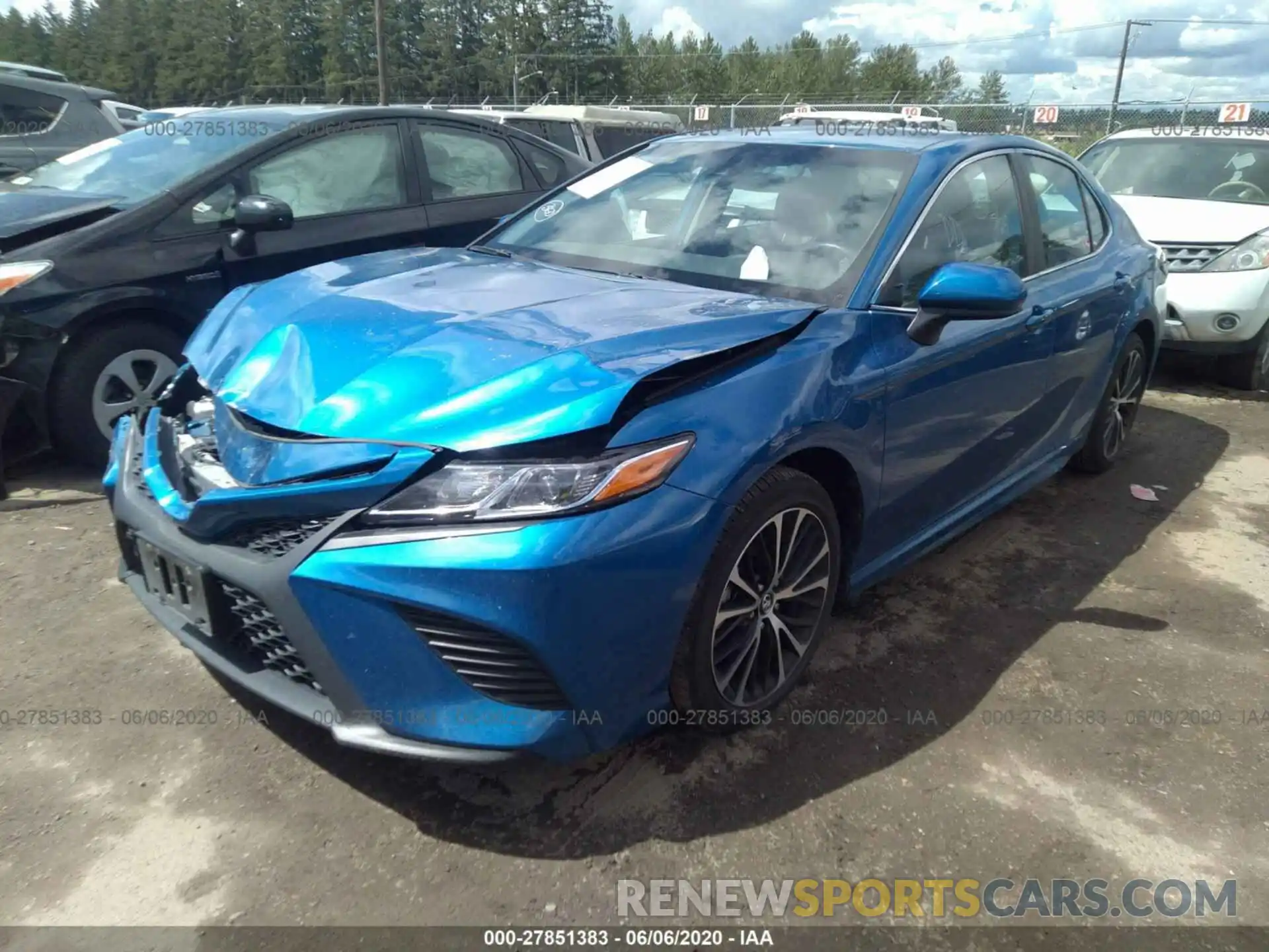 2 Photograph of a damaged car 4T1B11HK6KU202950 TOYOTA CAMRY 2019