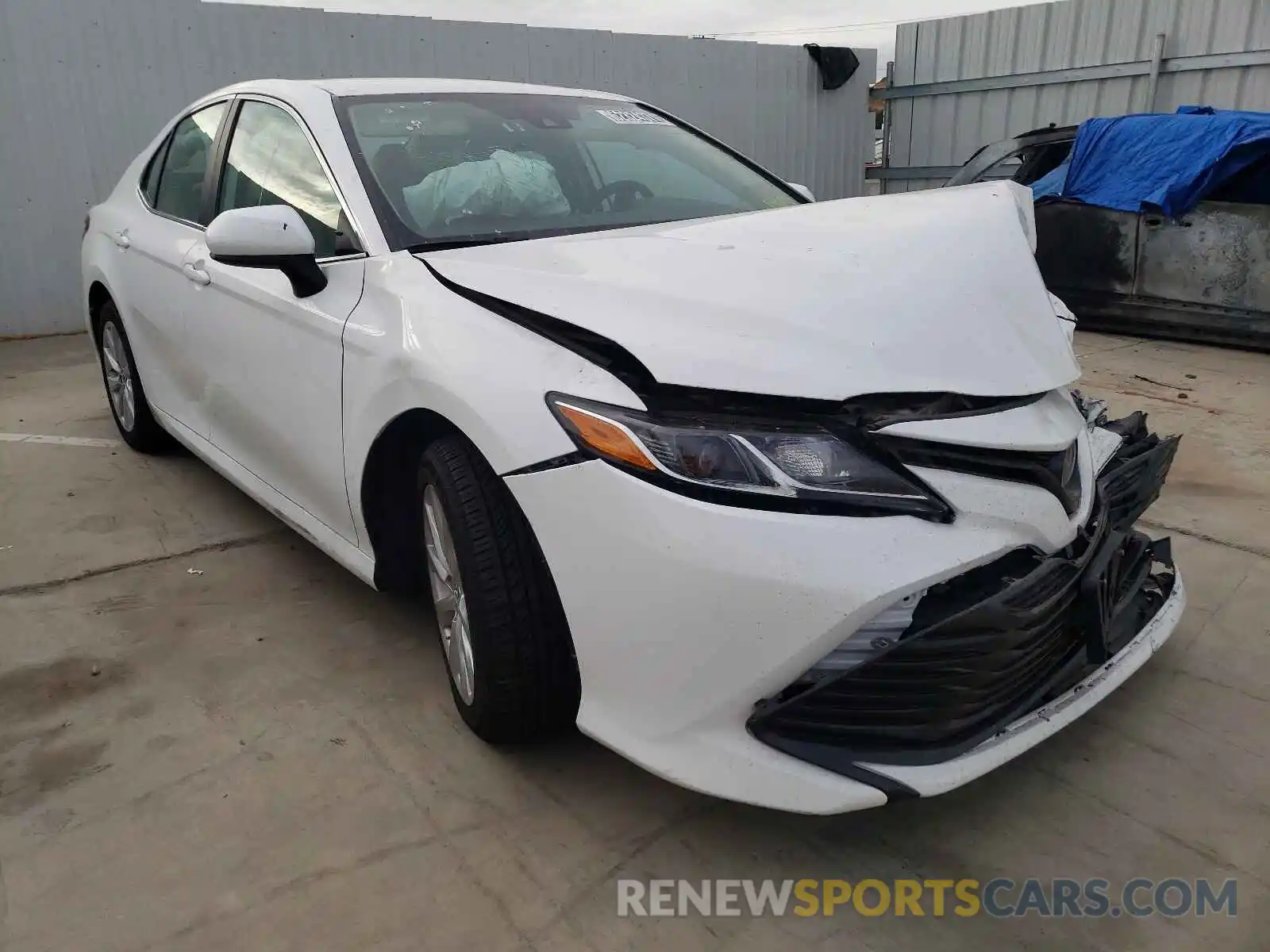 1 Photograph of a damaged car 4T1B11HK6KU205332 TOYOTA CAMRY 2019