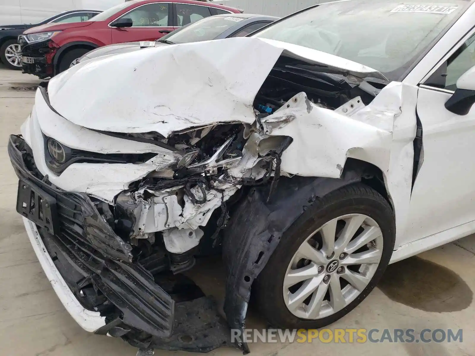 9 Photograph of a damaged car 4T1B11HK6KU205332 TOYOTA CAMRY 2019