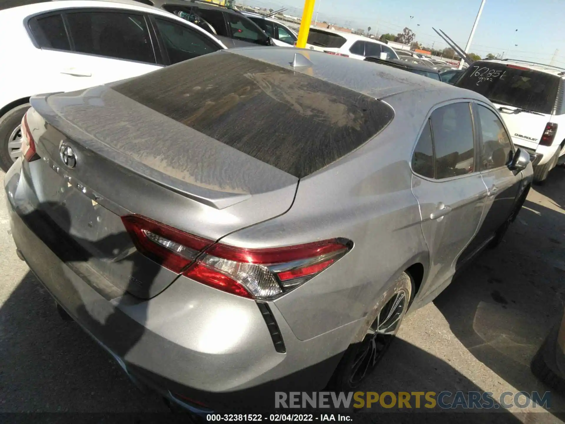 4 Photograph of a damaged car 4T1B11HK6KU206092 TOYOTA CAMRY 2019