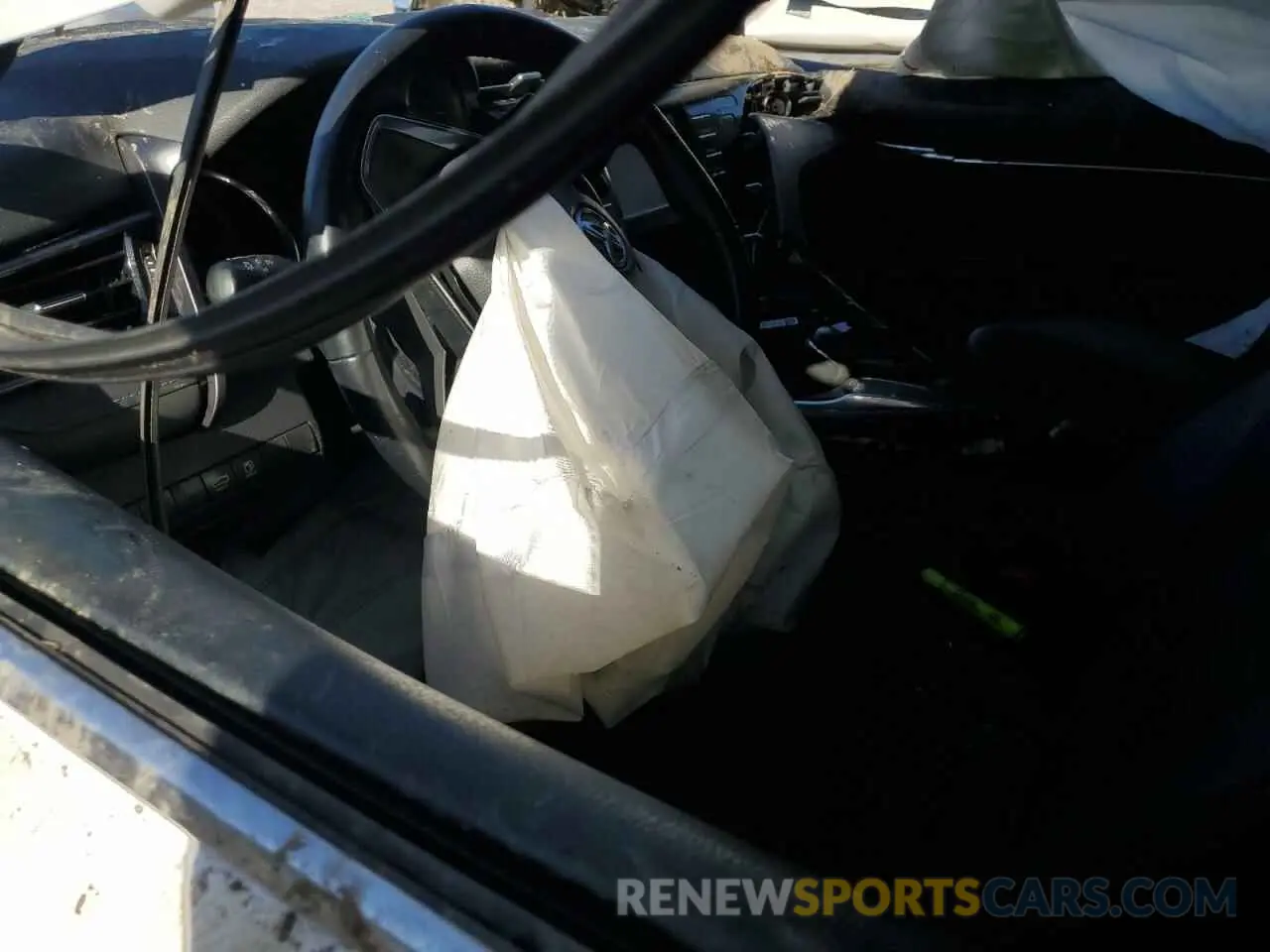 7 Photograph of a damaged car 4T1B11HK6KU206867 TOYOTA CAMRY 2019