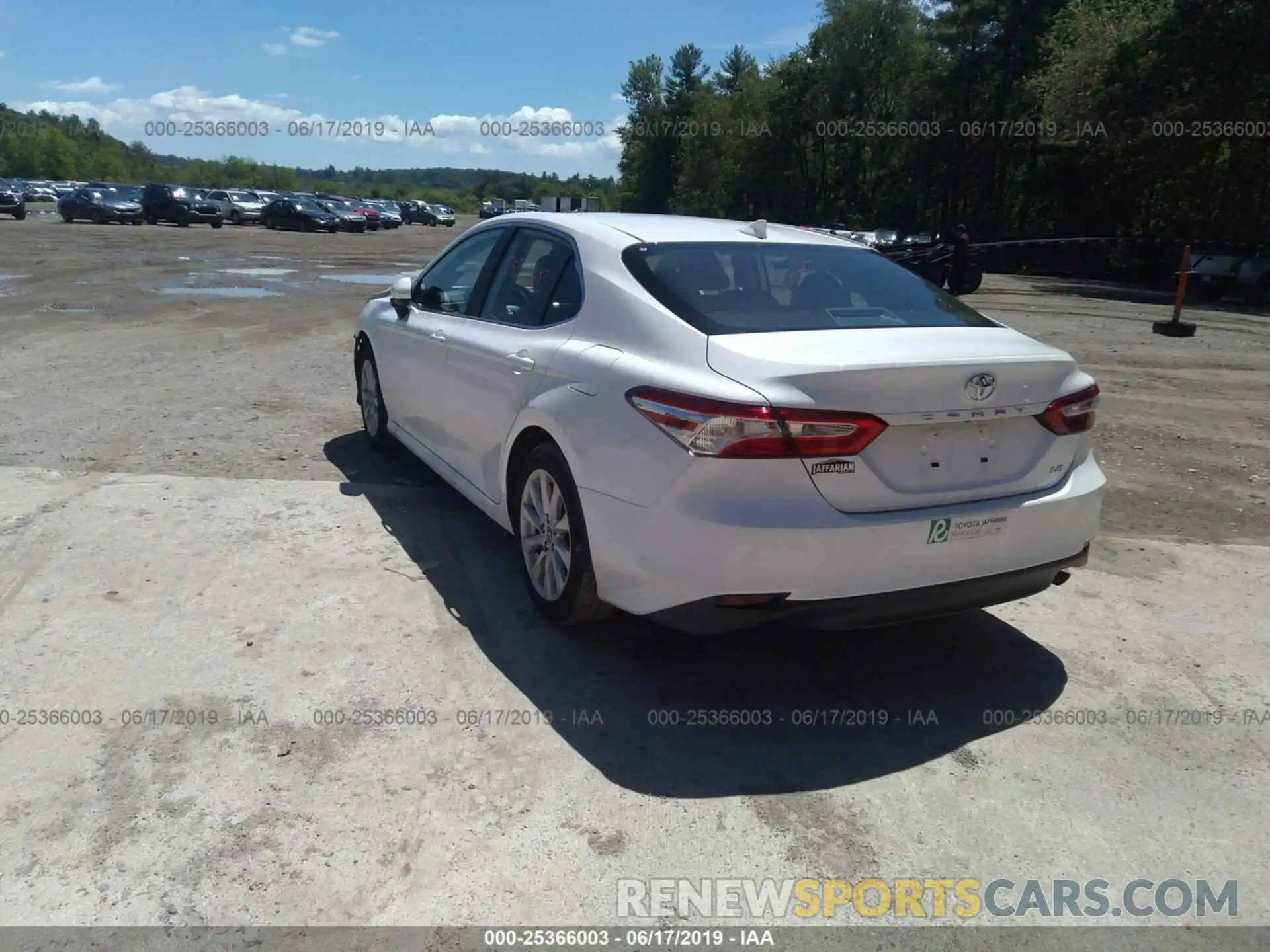 3 Photograph of a damaged car 4T1B11HK6KU209140 TOYOTA CAMRY 2019