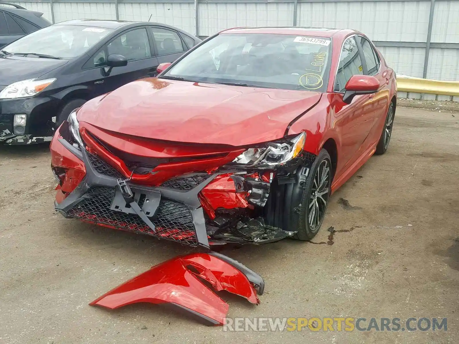 2 Photograph of a damaged car 4T1B11HK6KU209235 TOYOTA CAMRY 2019