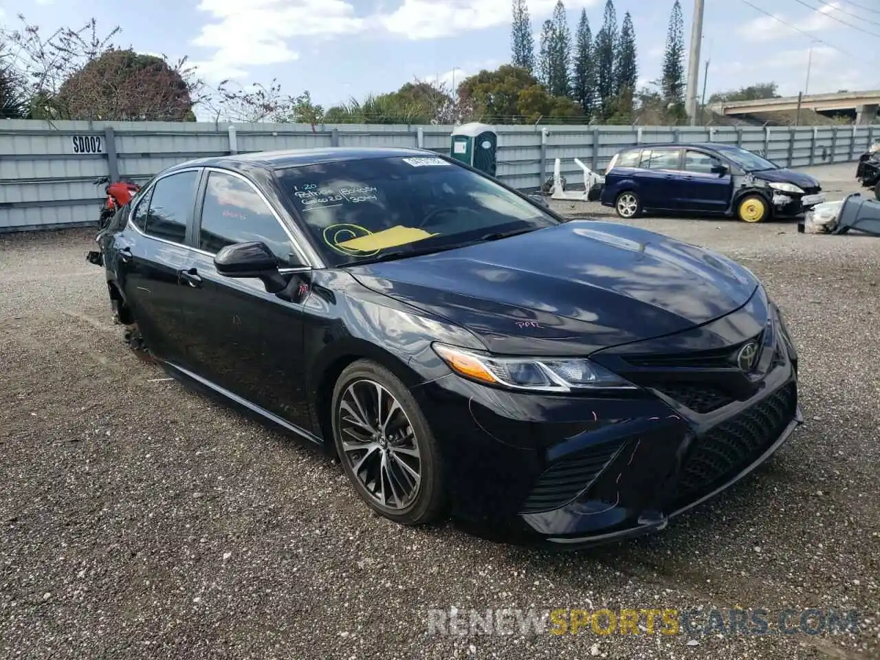 1 Photograph of a damaged car 4T1B11HK6KU209302 TOYOTA CAMRY 2019