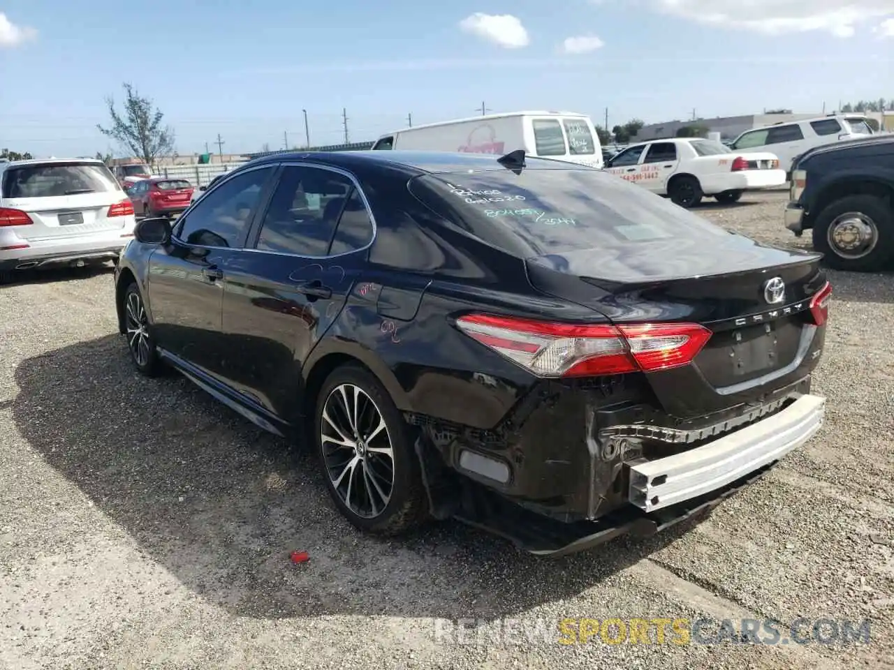 3 Photograph of a damaged car 4T1B11HK6KU209302 TOYOTA CAMRY 2019