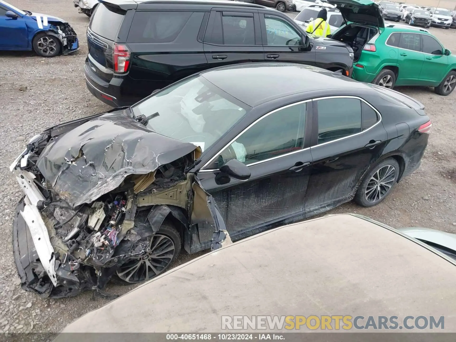 2 Photograph of a damaged car 4T1B11HK6KU210014 TOYOTA CAMRY 2019