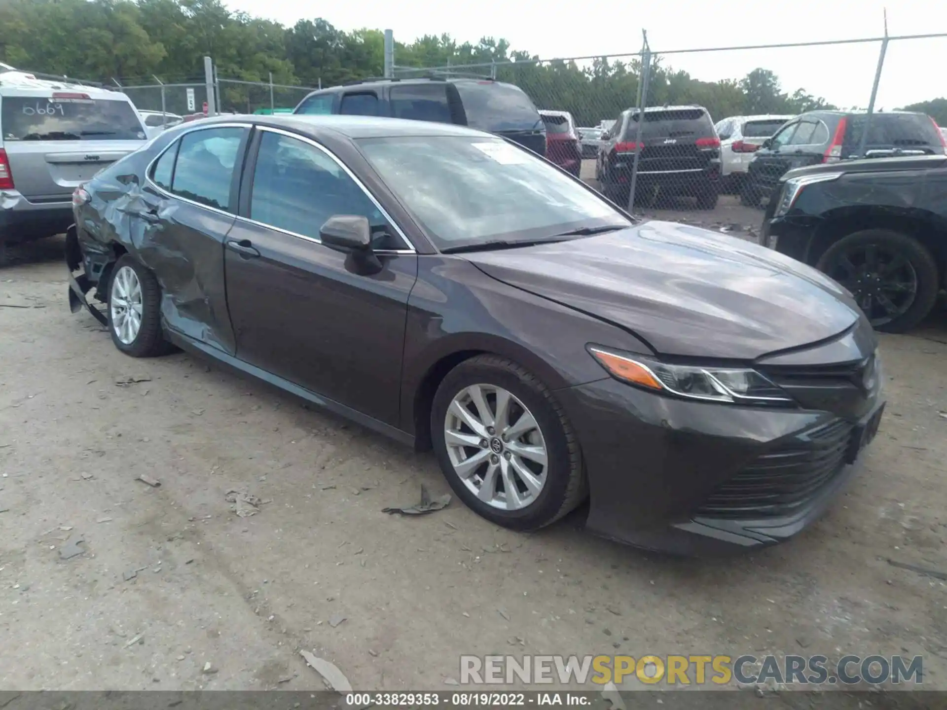 1 Photograph of a damaged car 4T1B11HK6KU211311 TOYOTA CAMRY 2019