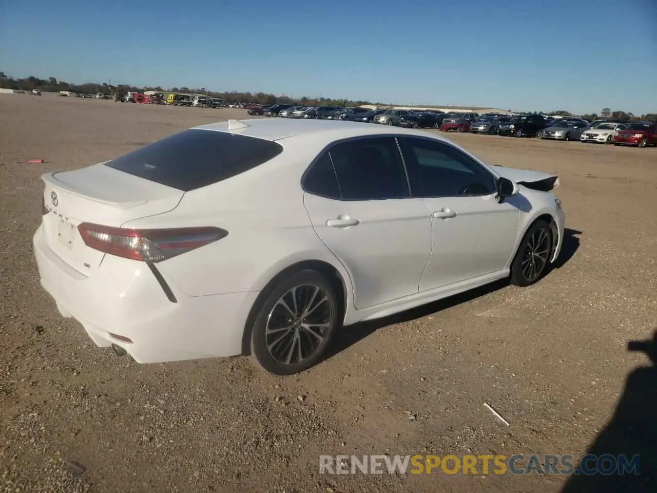 3 Photograph of a damaged car 4T1B11HK6KU215049 TOYOTA CAMRY 2019