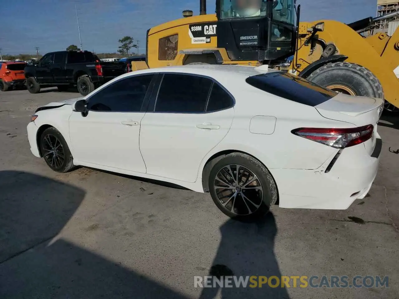 2 Photograph of a damaged car 4T1B11HK6KU218016 TOYOTA CAMRY 2019