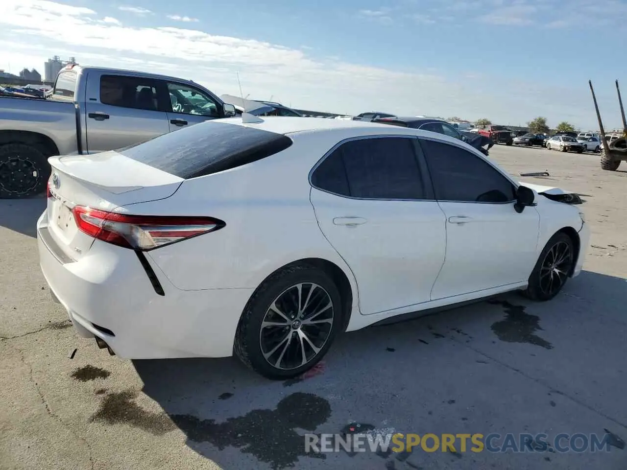 3 Photograph of a damaged car 4T1B11HK6KU218016 TOYOTA CAMRY 2019