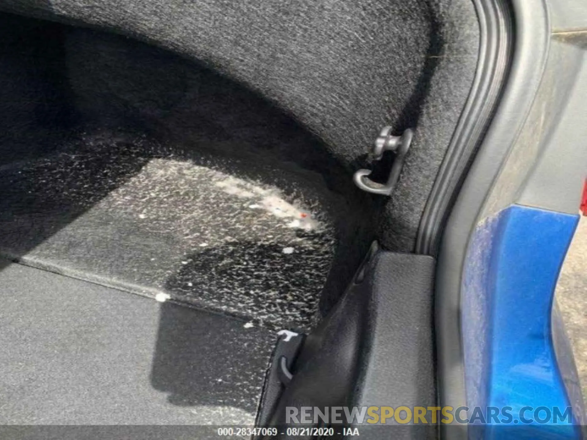 4 Photograph of a damaged car 4T1B11HK6KU218114 TOYOTA CAMRY 2019