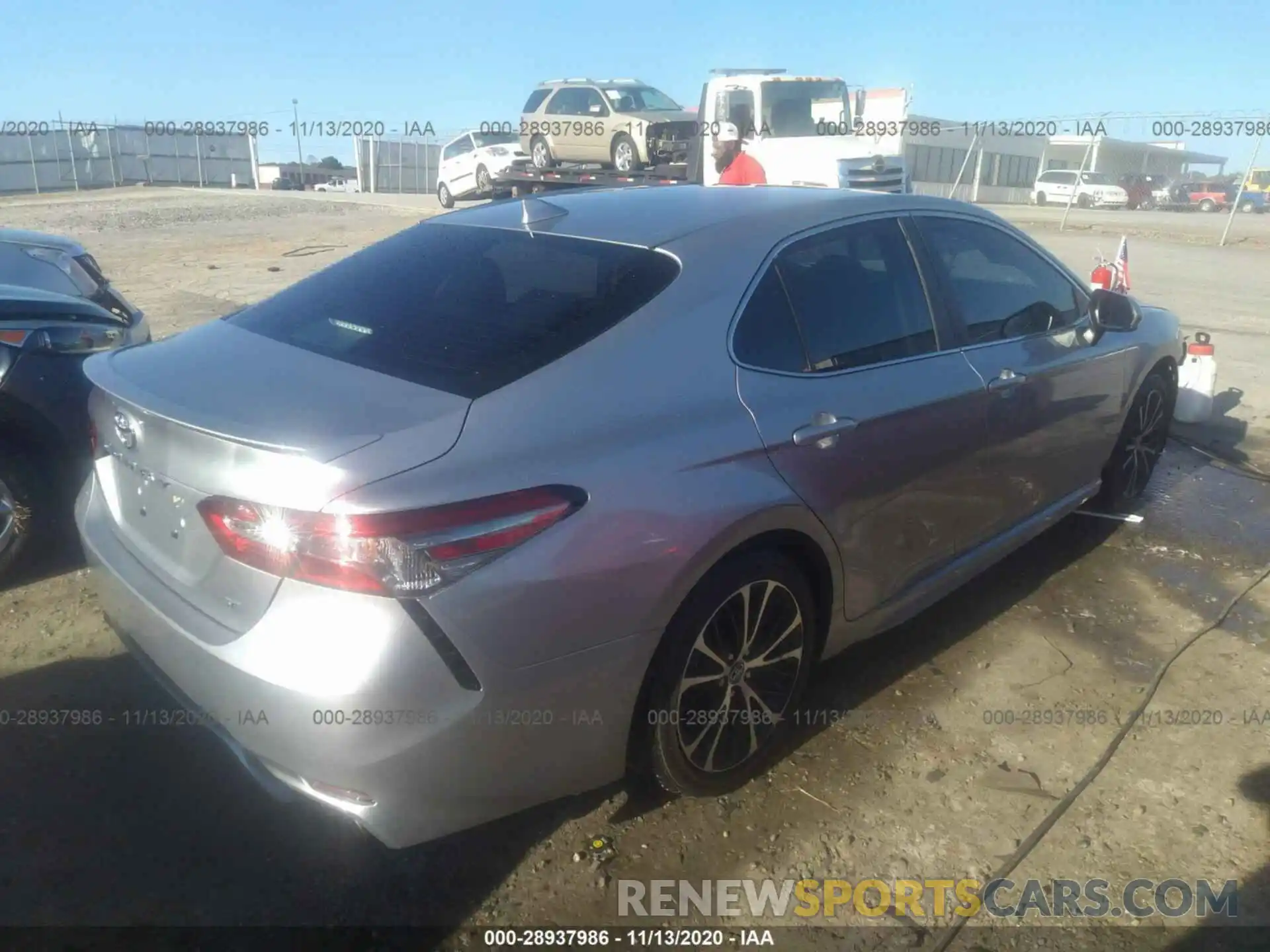 4 Photograph of a damaged car 4T1B11HK6KU224902 TOYOTA CAMRY 2019