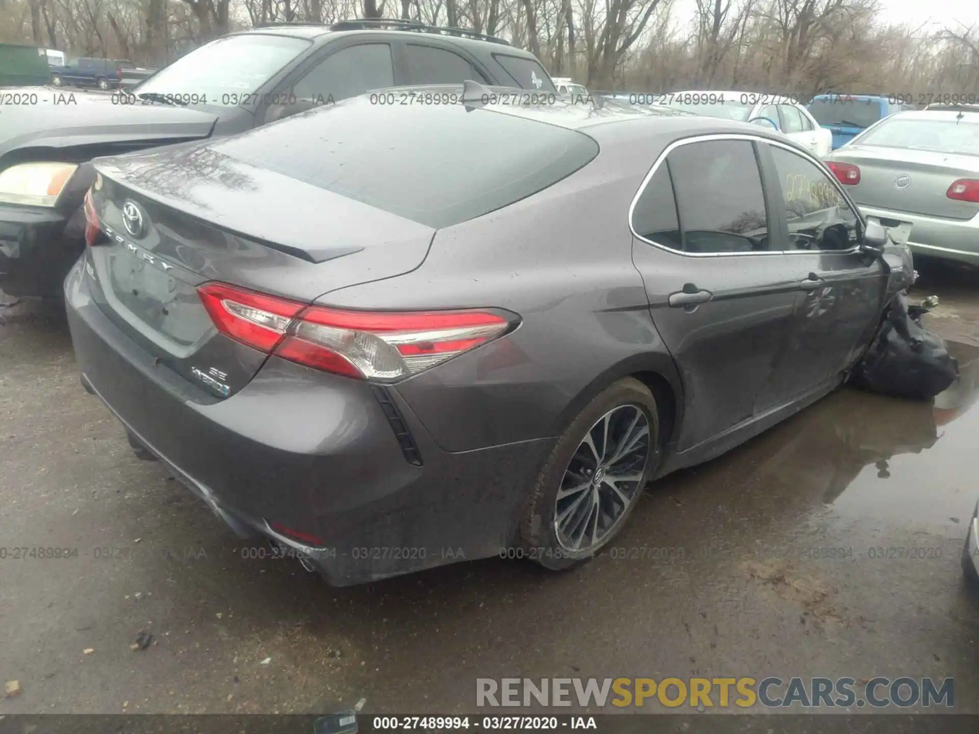 4 Photograph of a damaged car 4T1B11HK6KU232319 TOYOTA CAMRY 2019