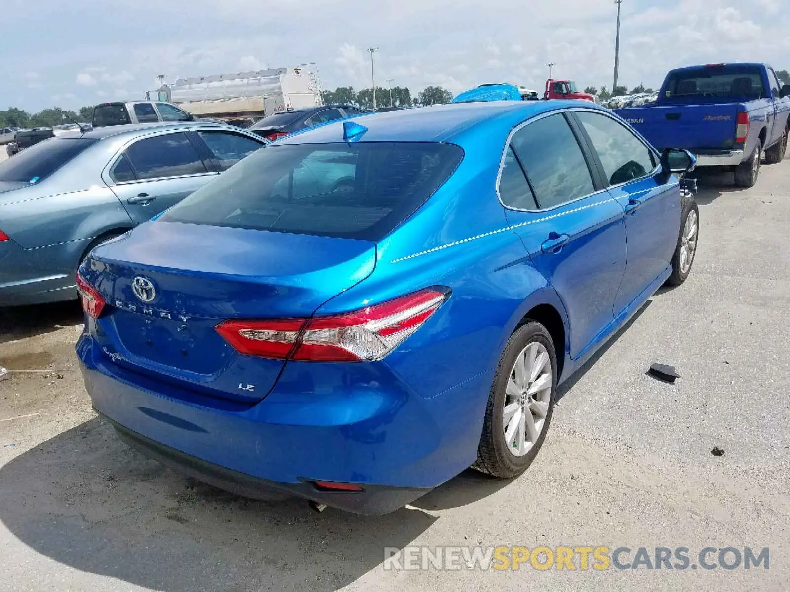 4 Photograph of a damaged car 4T1B11HK6KU236063 TOYOTA CAMRY 2019